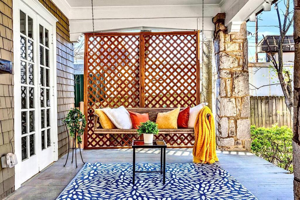 Atl Charming 1929 Historic Craftsman Holiday home *