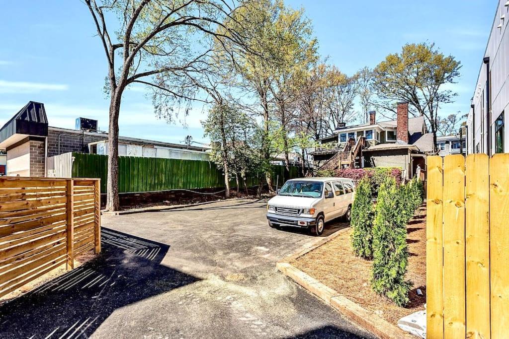 Atl Charming 1929 Historic Craftsman Holiday home *