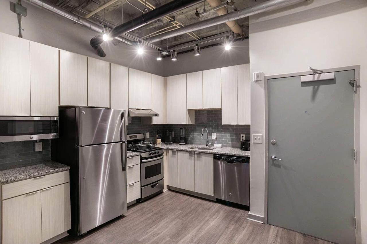 Apartment Stylish Living With Free Parking In Midtown Atlanta
