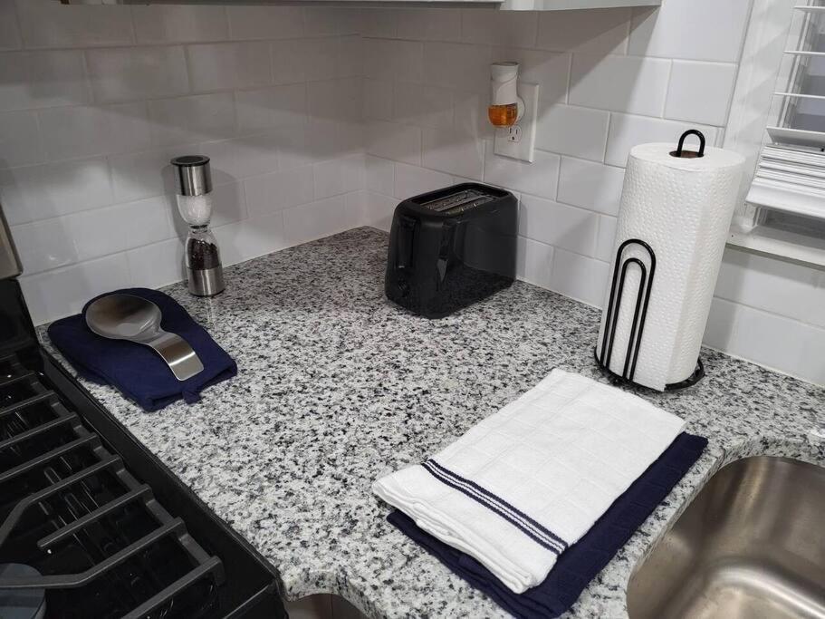 Holiday home Rare Find! Private Heated Pool & - Entire Near Atl Center