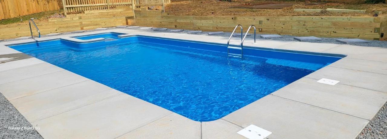 Holiday home Rare Find! Private Heated Pool & - Entire Near Atl Center Atlanta