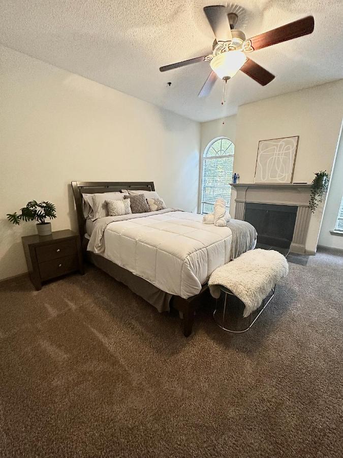 New Luxury Vinings Townhome * Atlanta
