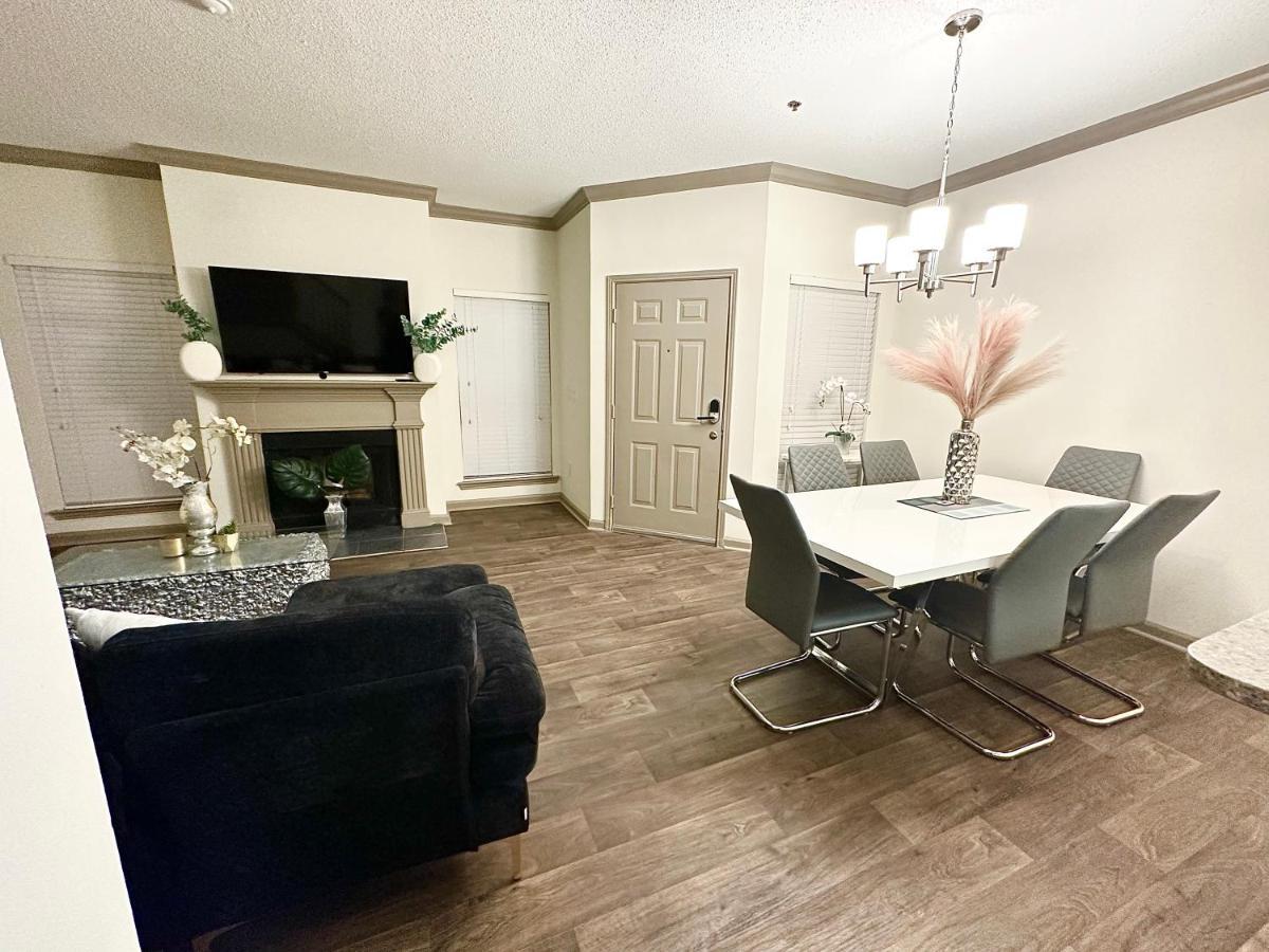 New Luxury Vinings Townhome *