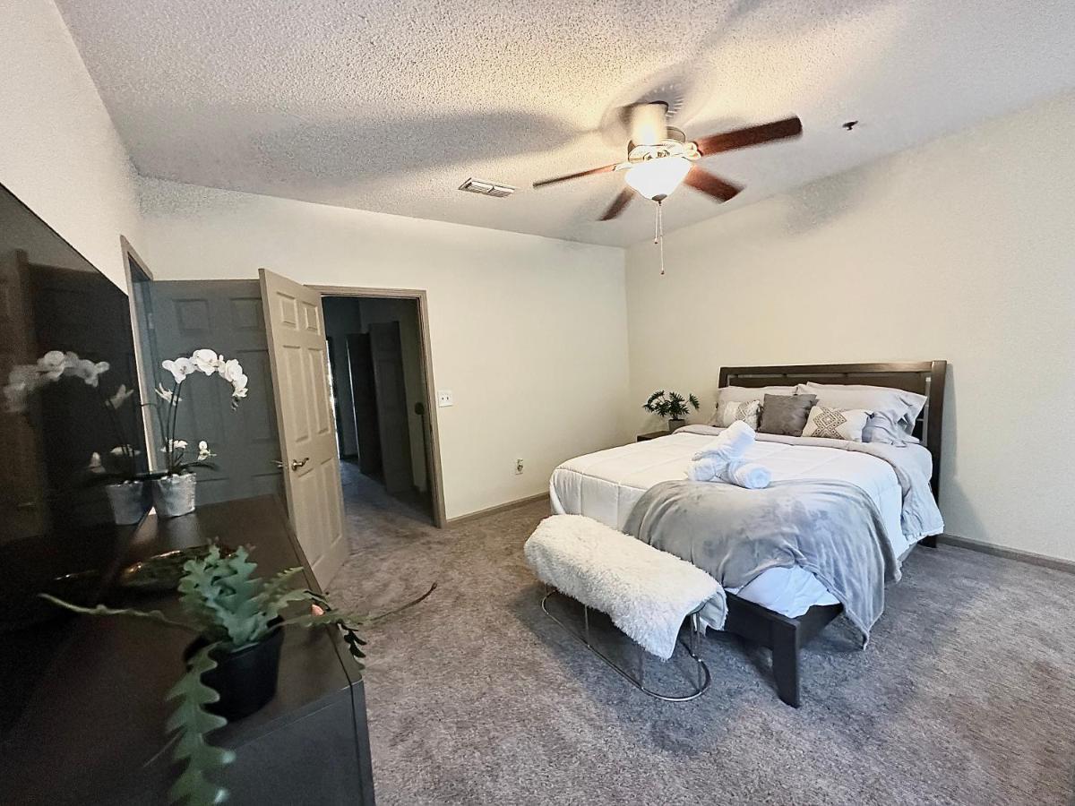 Apartment New Luxury Vinings Townhome