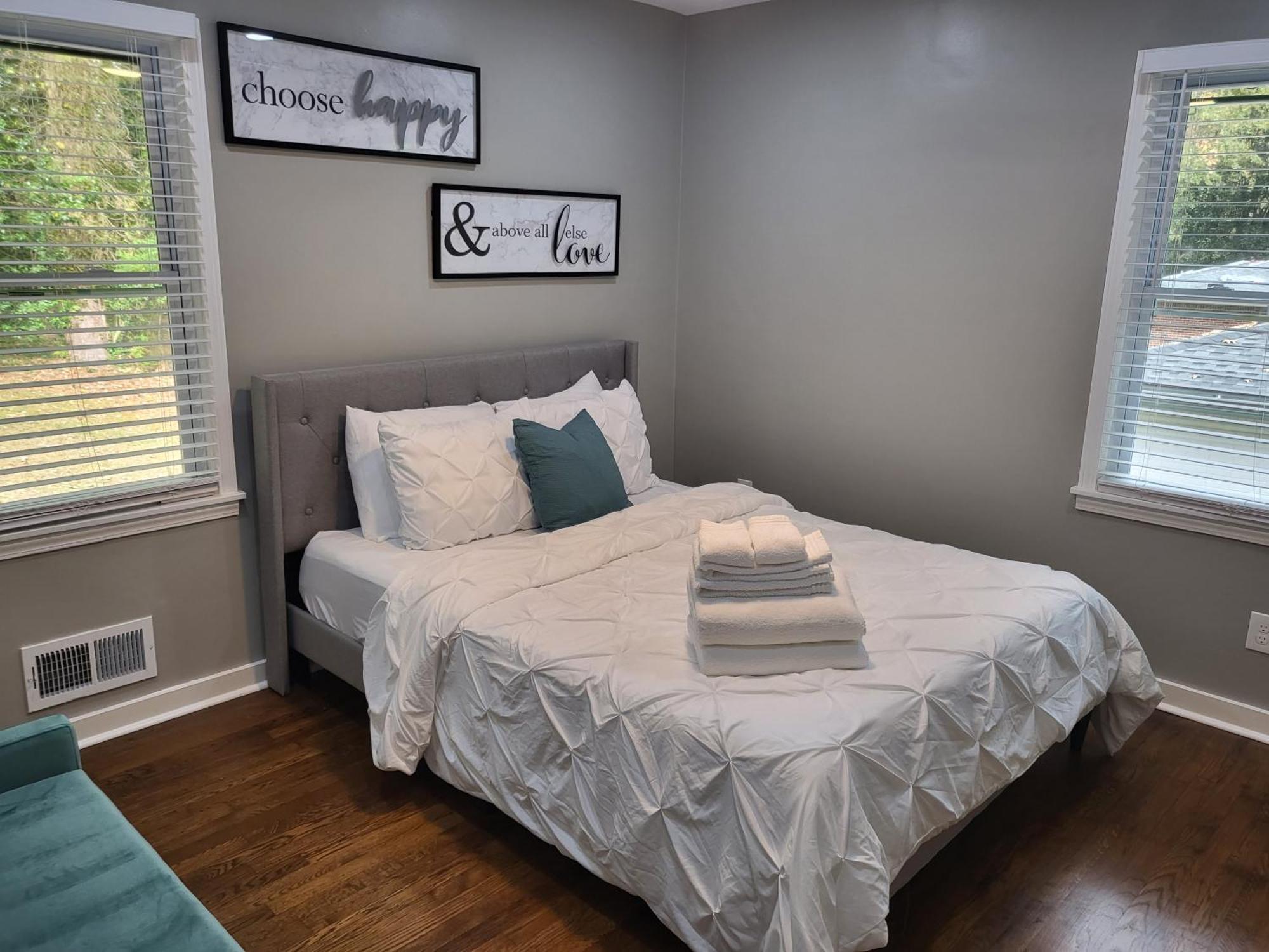 Rare Find! Private Heated Pool & - Entire Near Atl Center Atlanta