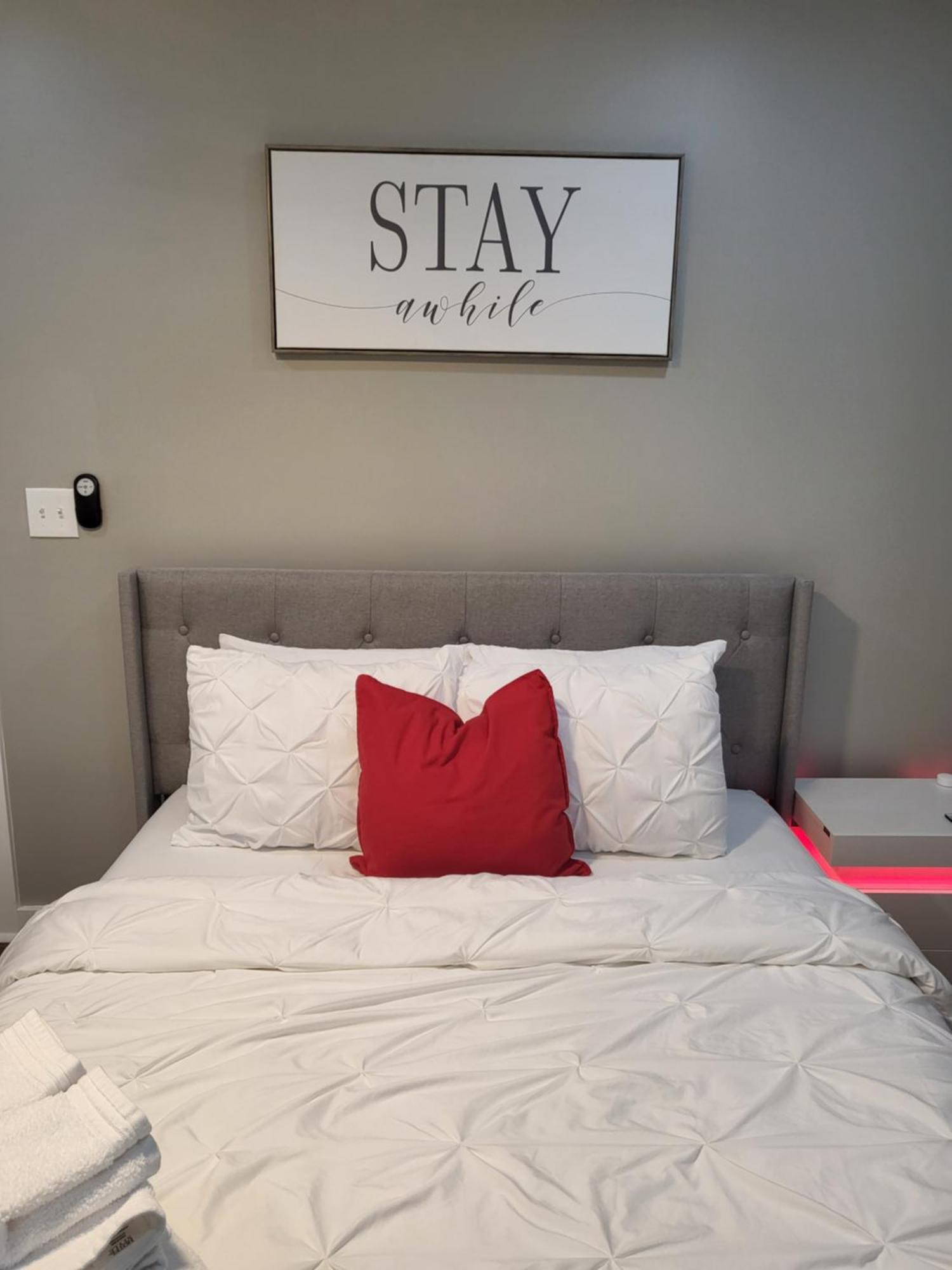 Rare Find! Private Heated Pool & - Entire Near Atl Center