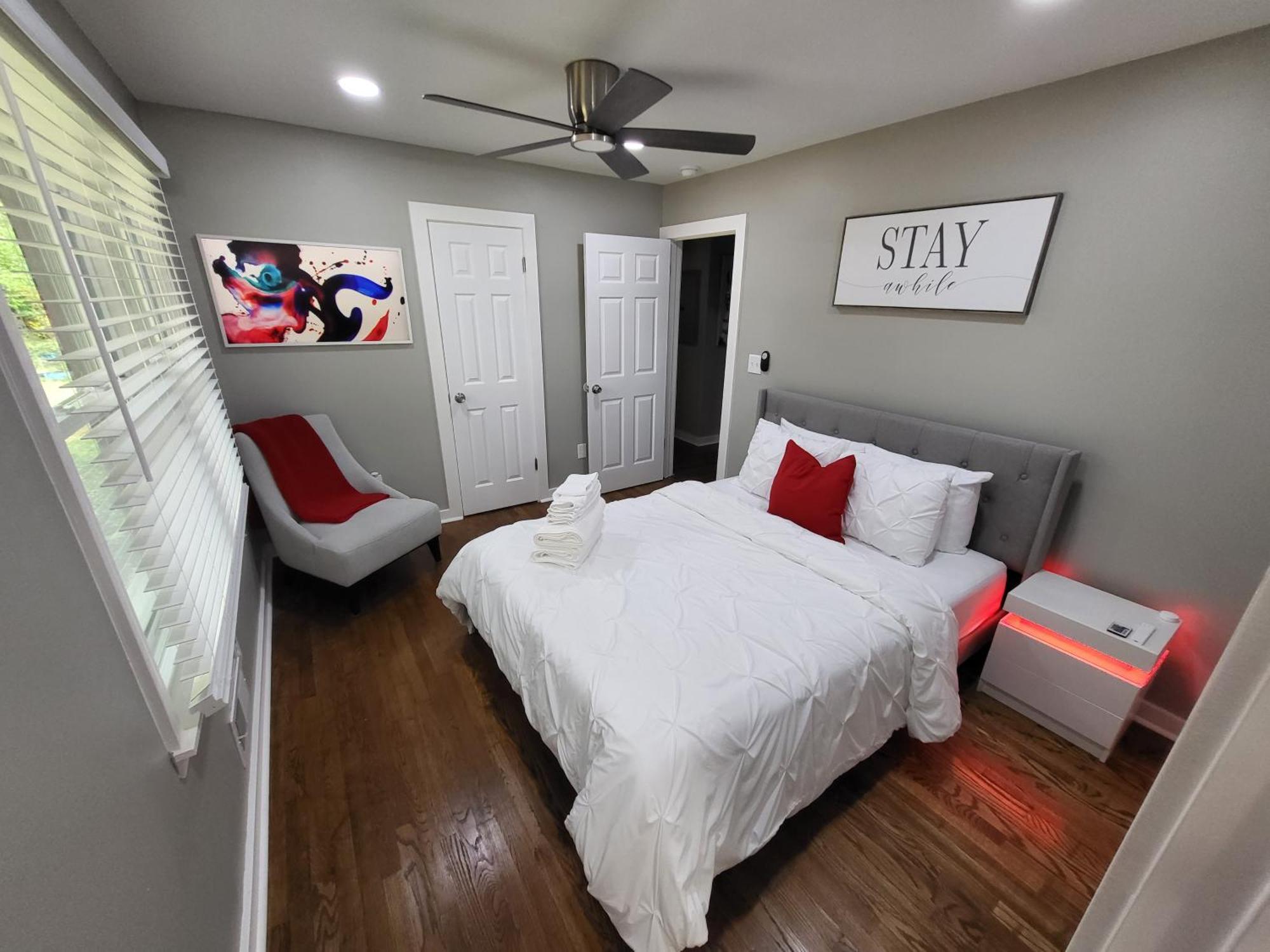 Holiday home Rare Find! Private Heated Pool & - Entire Near Atl Center Atlanta