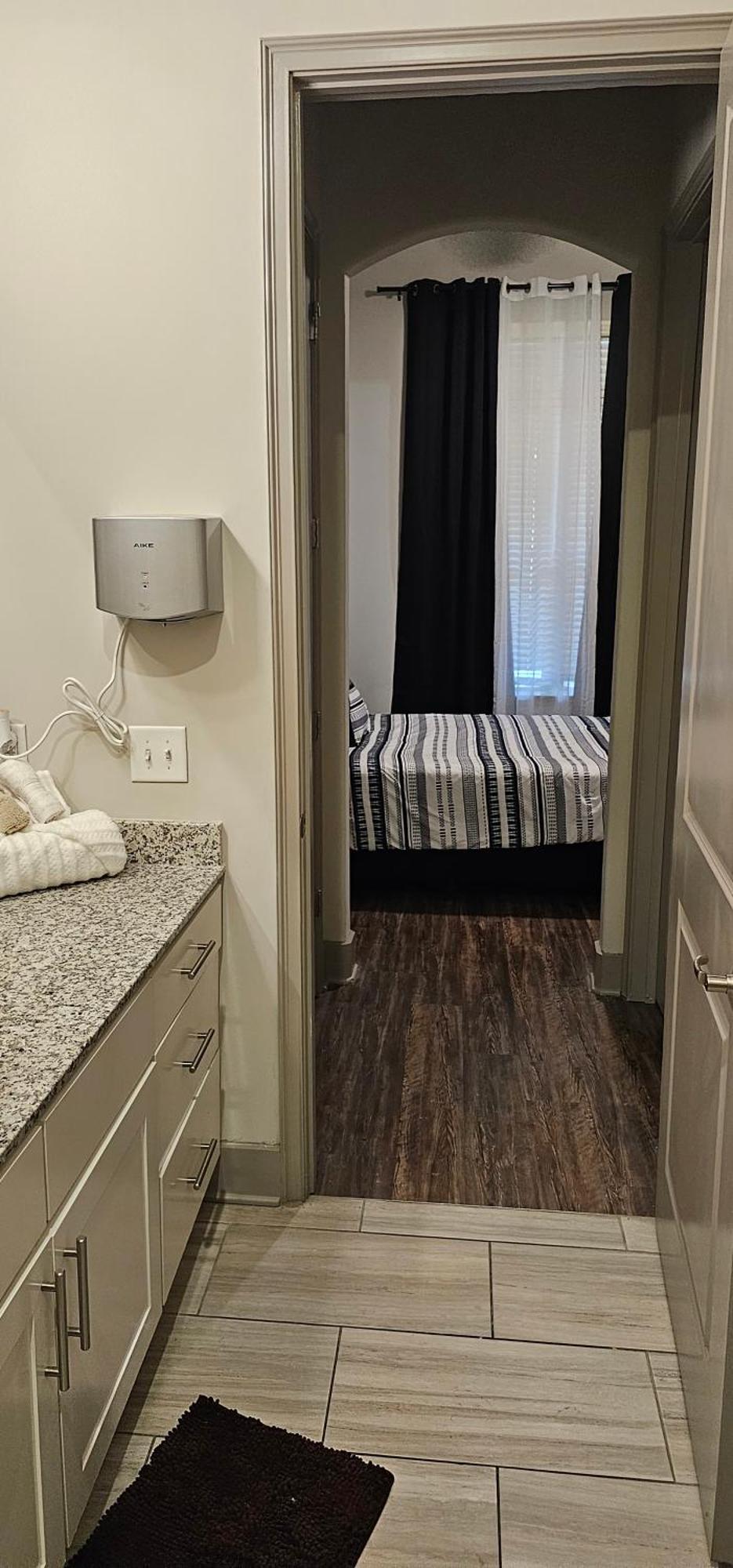 2br Luxury Atl Apartment