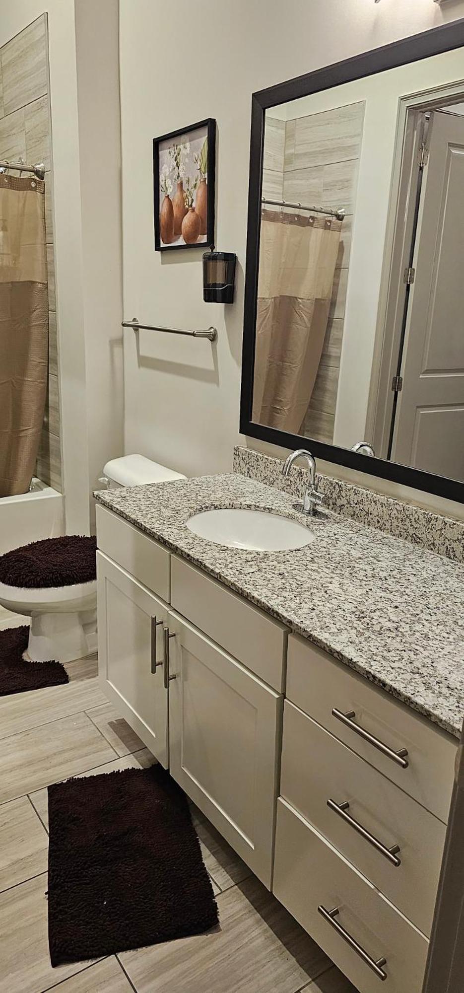2br Luxury Atl Apartment