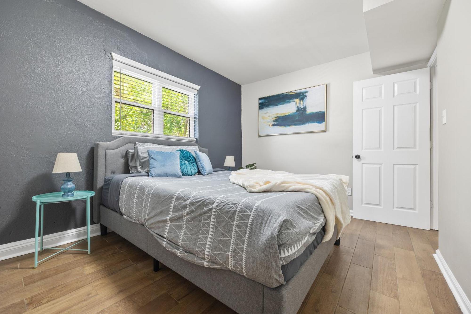 Relaxing 2br House With Parking
