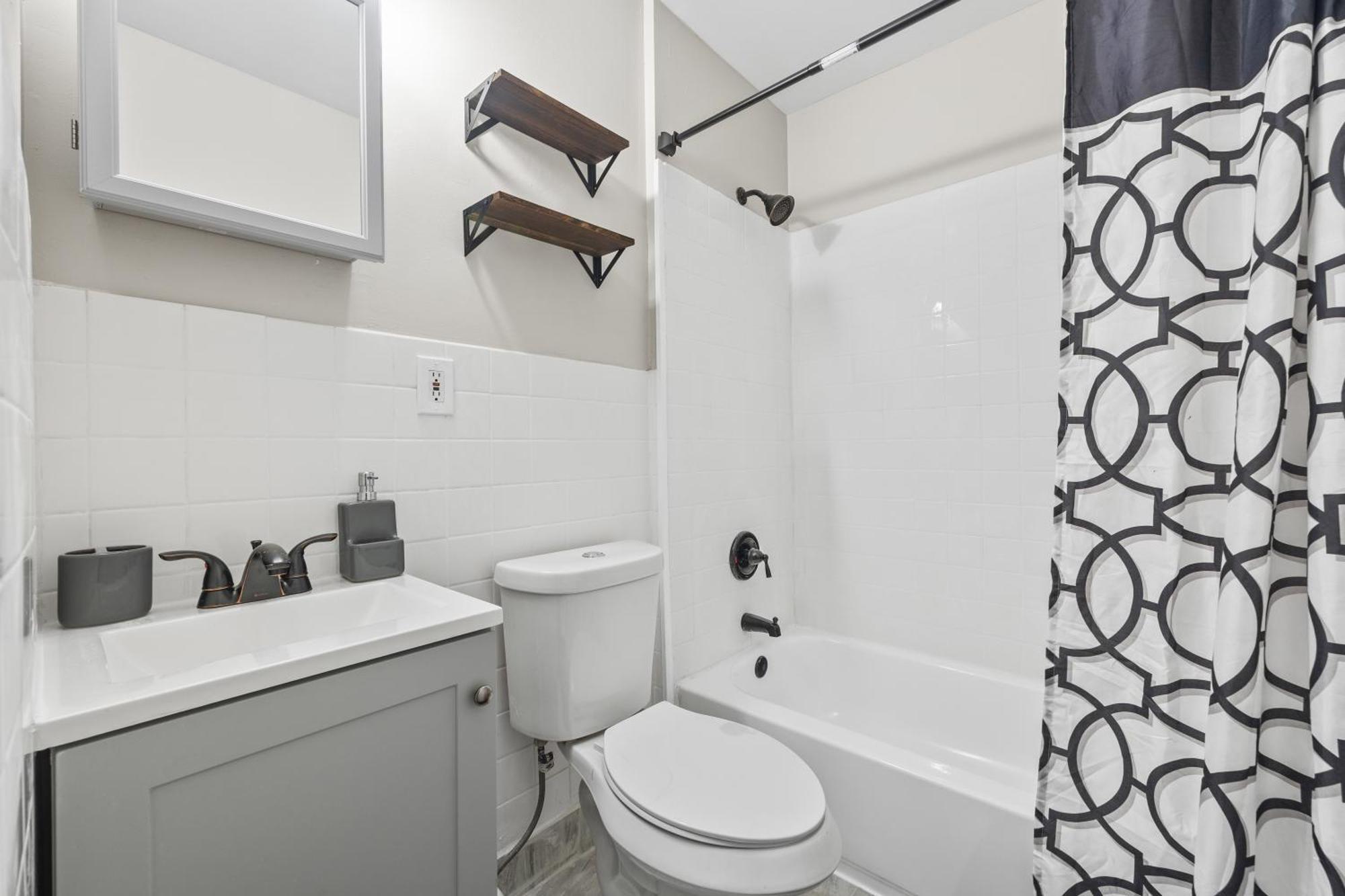 Relaxing 2br House With Parking * Atlanta