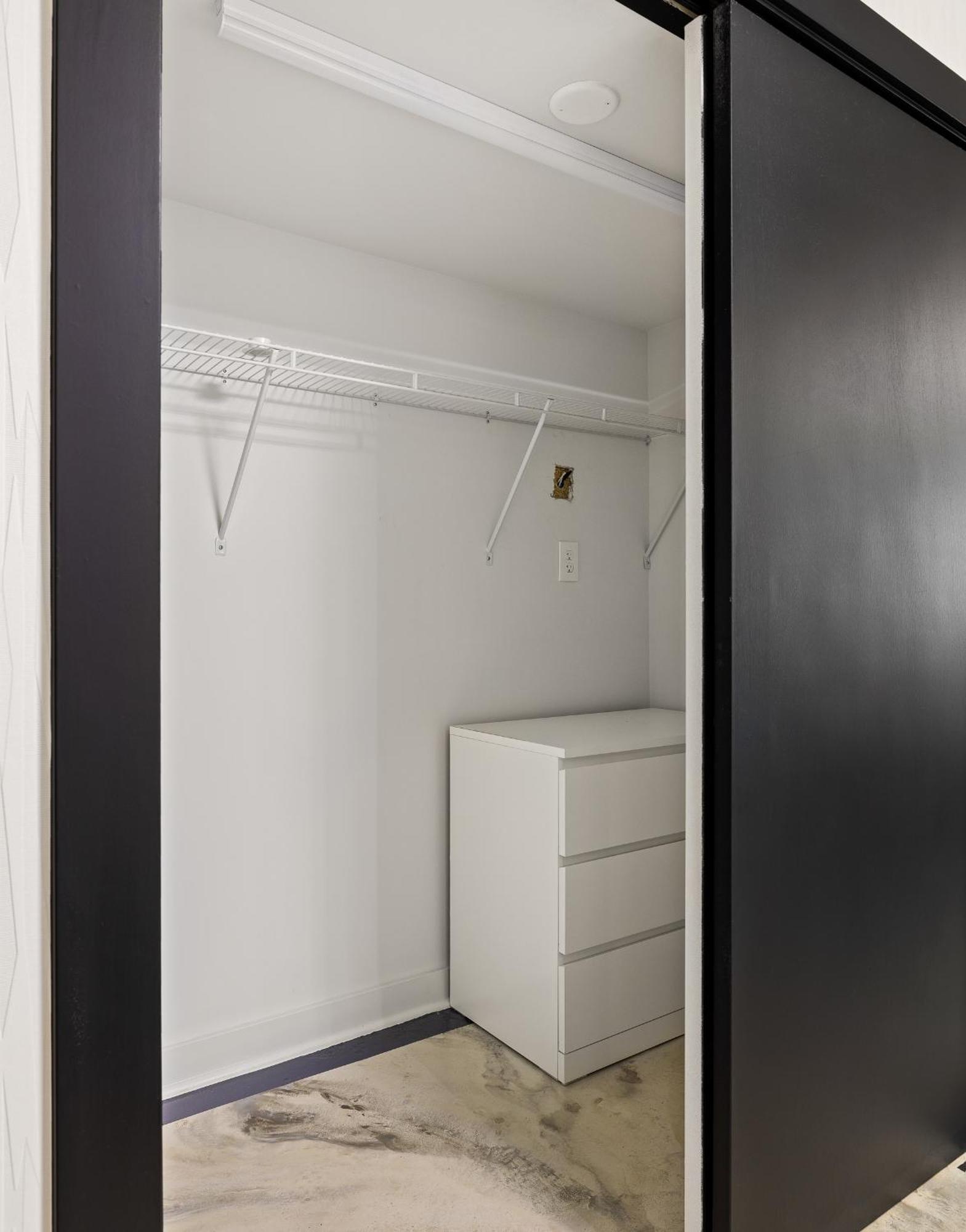 Hermetic Heart Of Midtown Semblance King Bed Studio Apartment Atlanta