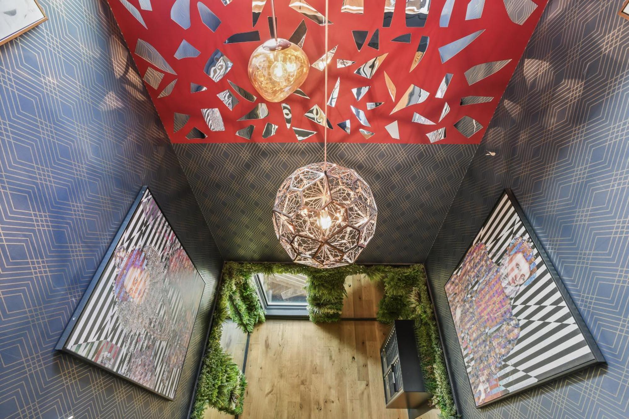 Hermetic Heart Of Midtown Semblance King Bed Studio