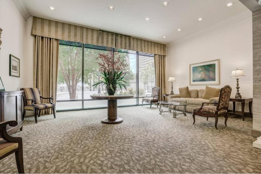 Entire Condo! Downtown! 24 Concierge! Pt9b Atlanta