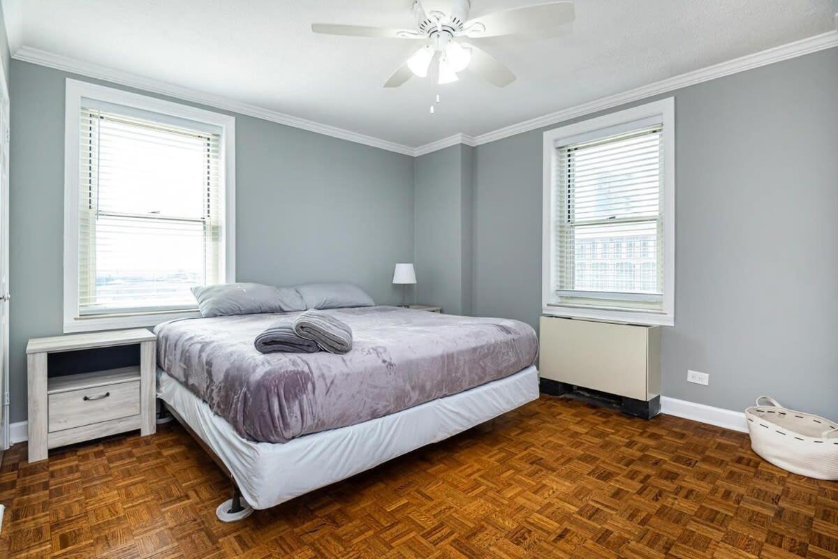 Entire Condo! Downtown! 24 Concierge! Pt9b