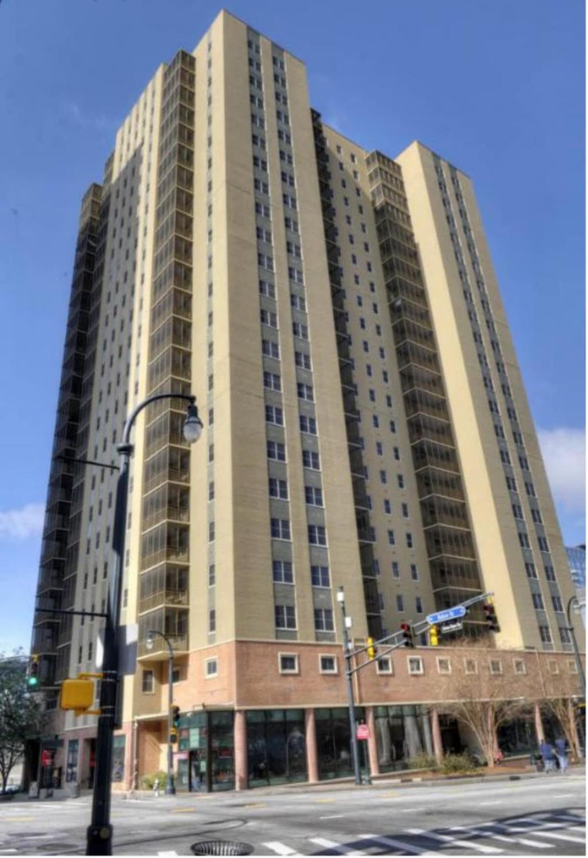 Apartment Downtown! Private Balcony! 24 Concierge! Pt11h Atlanta