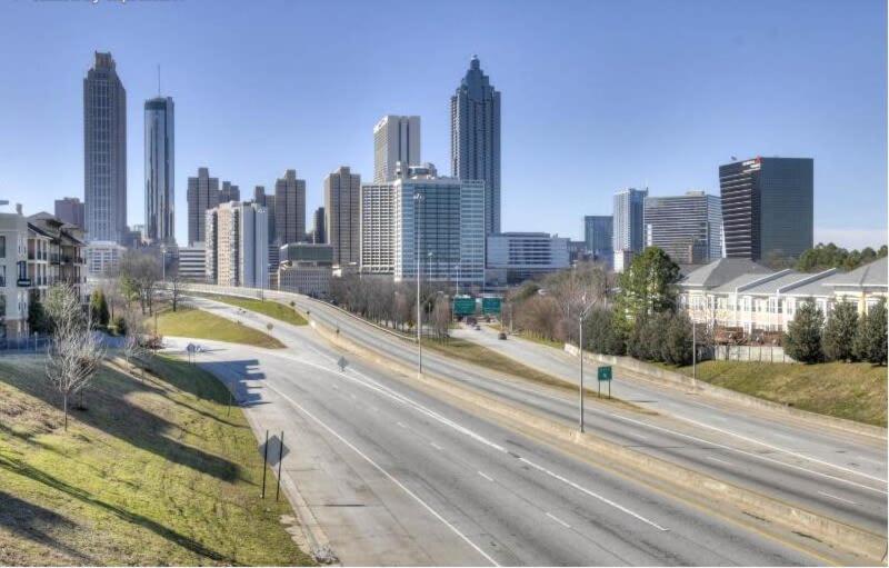 Downtown 2bd Onsite Parking View Lm508