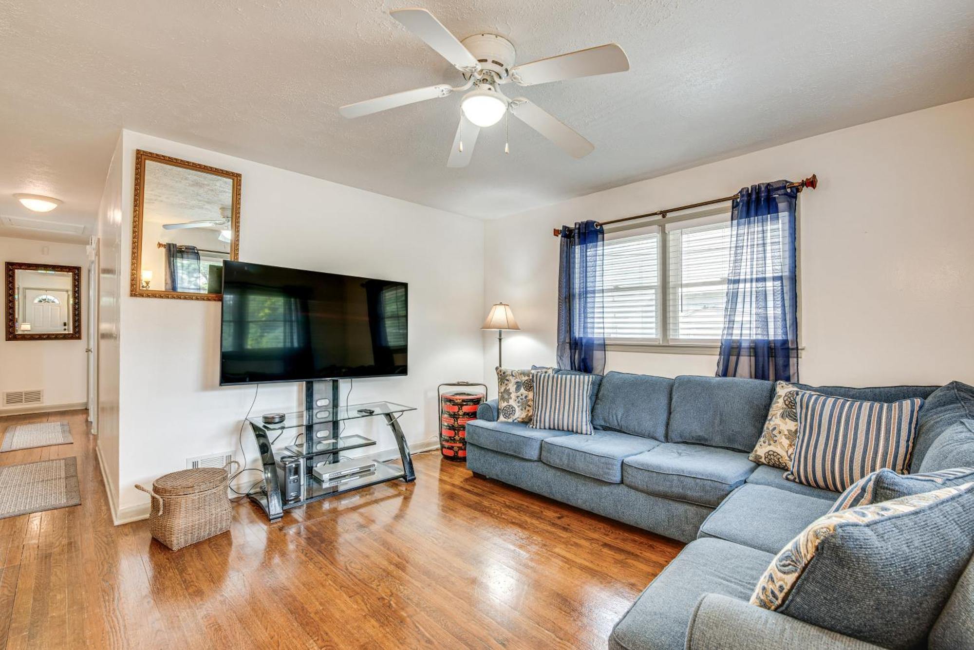 East Point House About Near Dtwn And Airport Holiday home Atlanta
