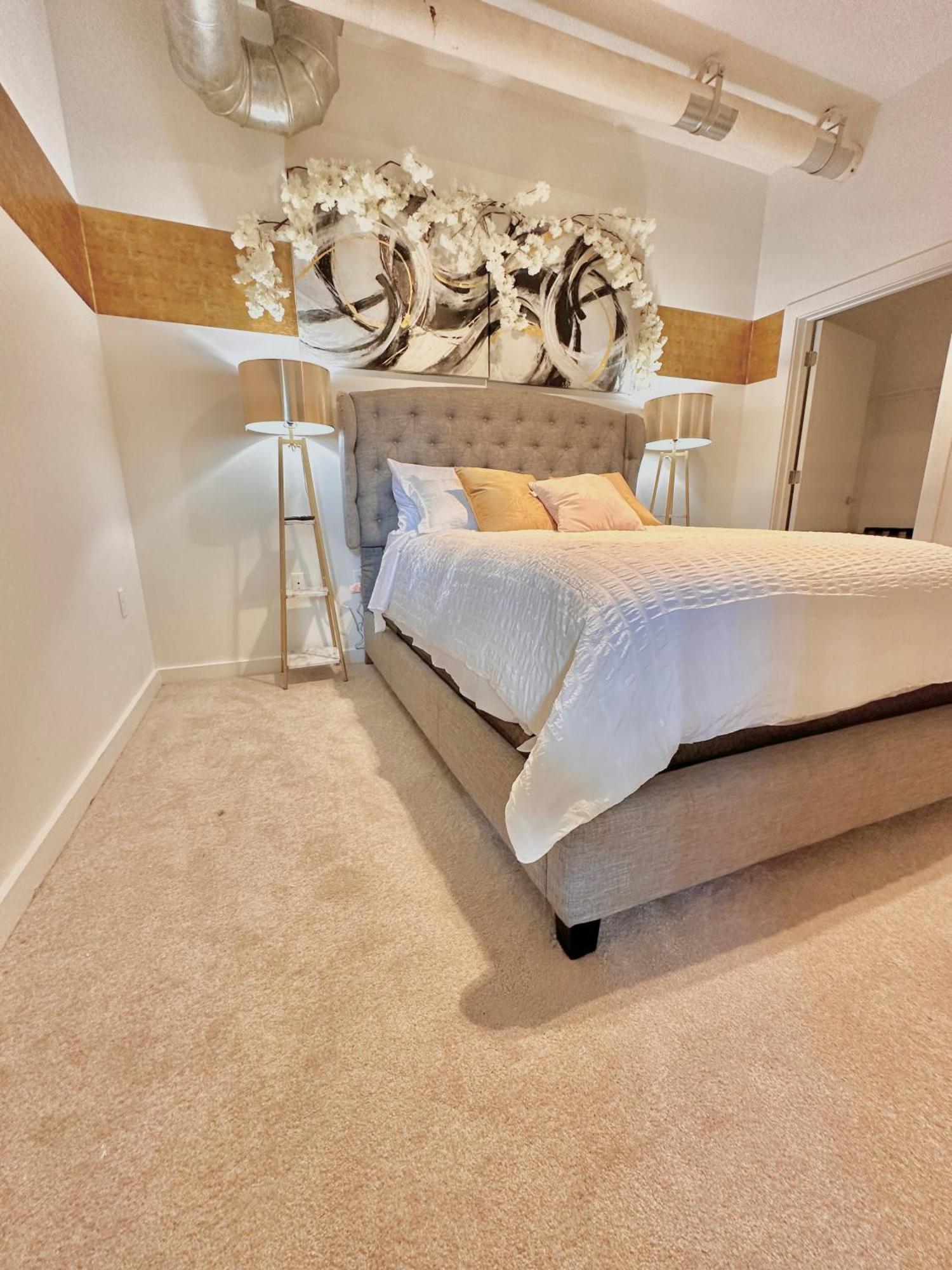 Grand 3br Loft In Atlantic Station Apartment Atlanta