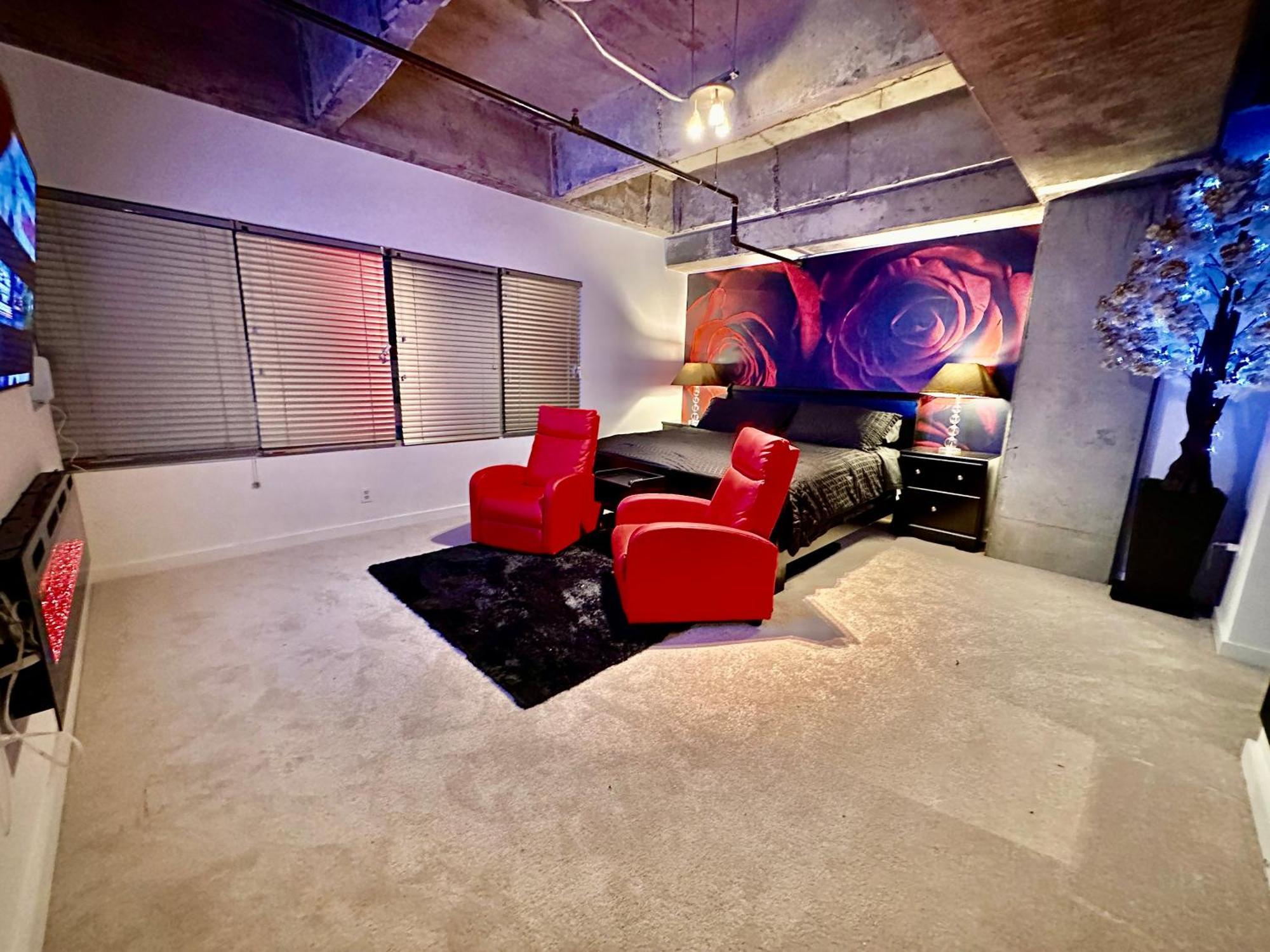 Grand 3br Loft In Atlantic Station