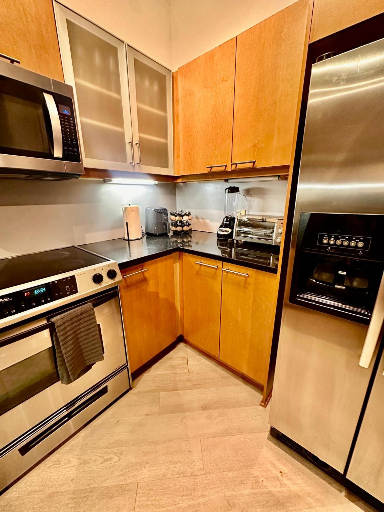 Grand 3br Loft In Atlantic Station Apartment Atlanta