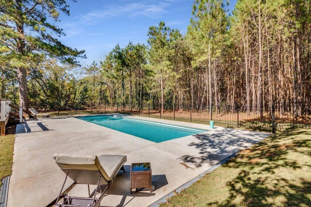 Dream Villa- Amazing Pool Secluded 2 Acres Holiday home *