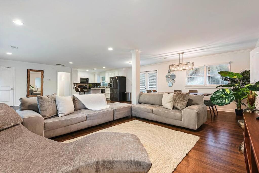 Dream Villa- Amazing Pool Secluded 2 Acres Atlanta