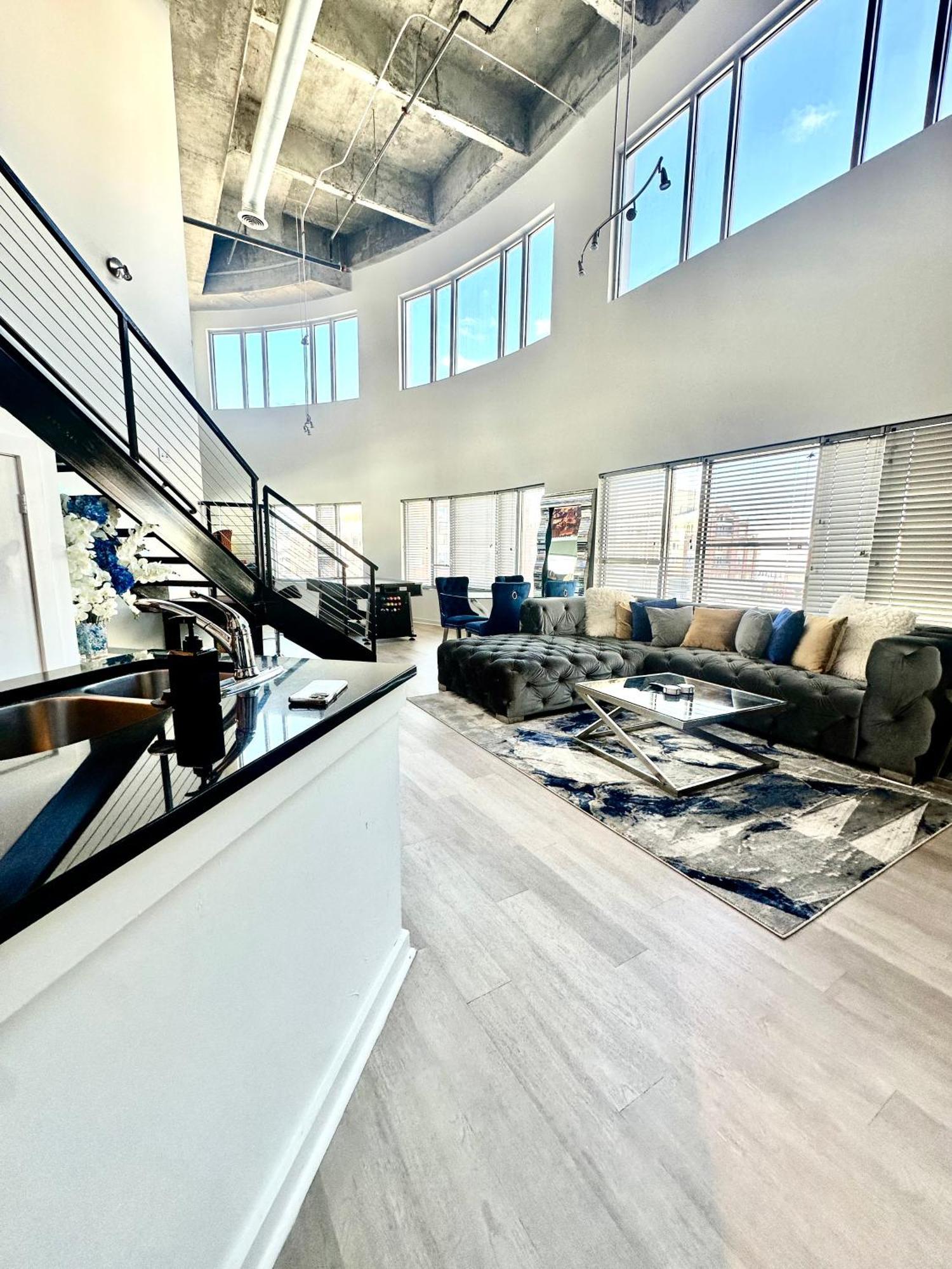 Apartment Grand 3br Loft In Atlantic Station Atlanta
