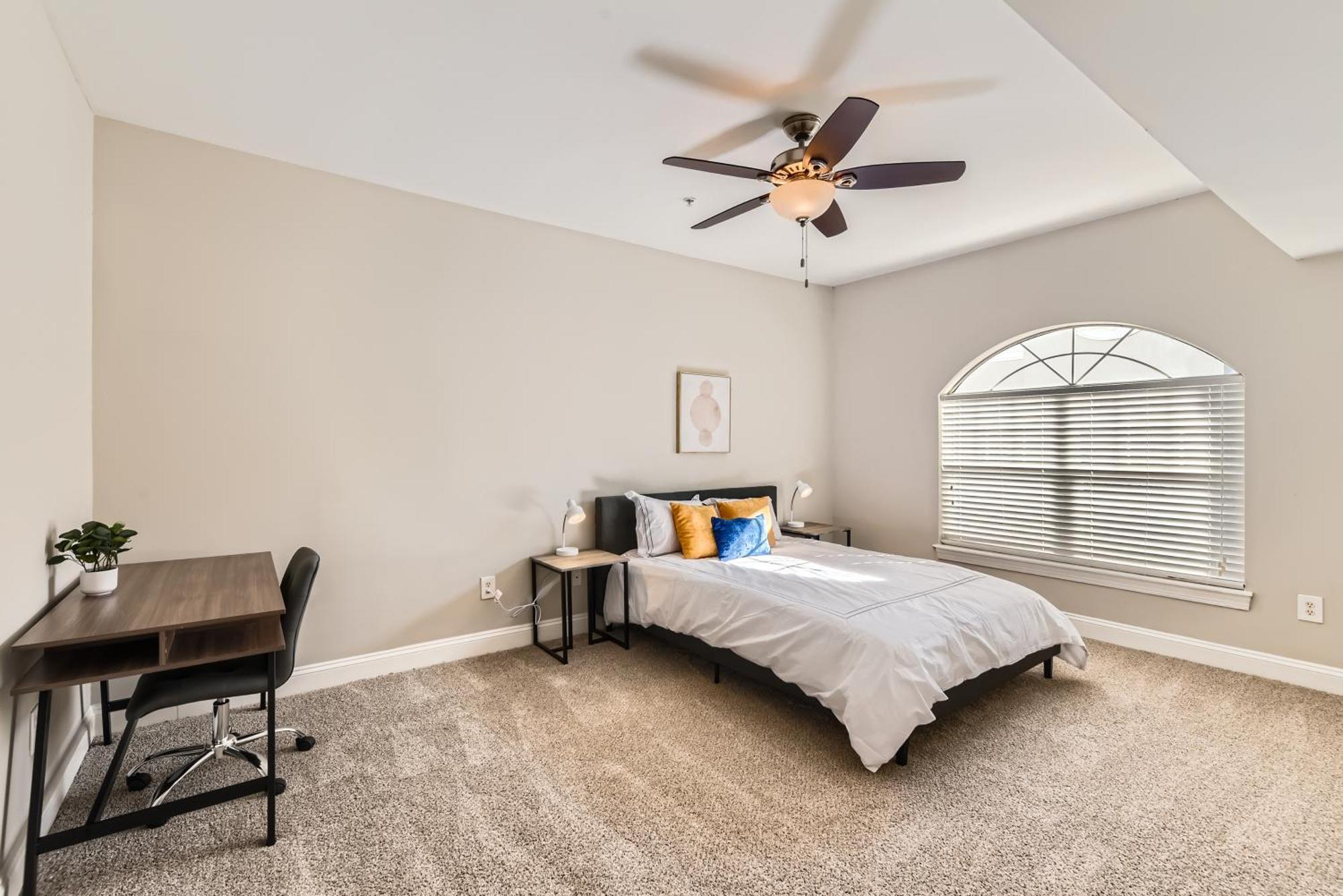 Crest At Midtown 3501 L 2 Bedroom 2 Bathroom Apartment Atlanta