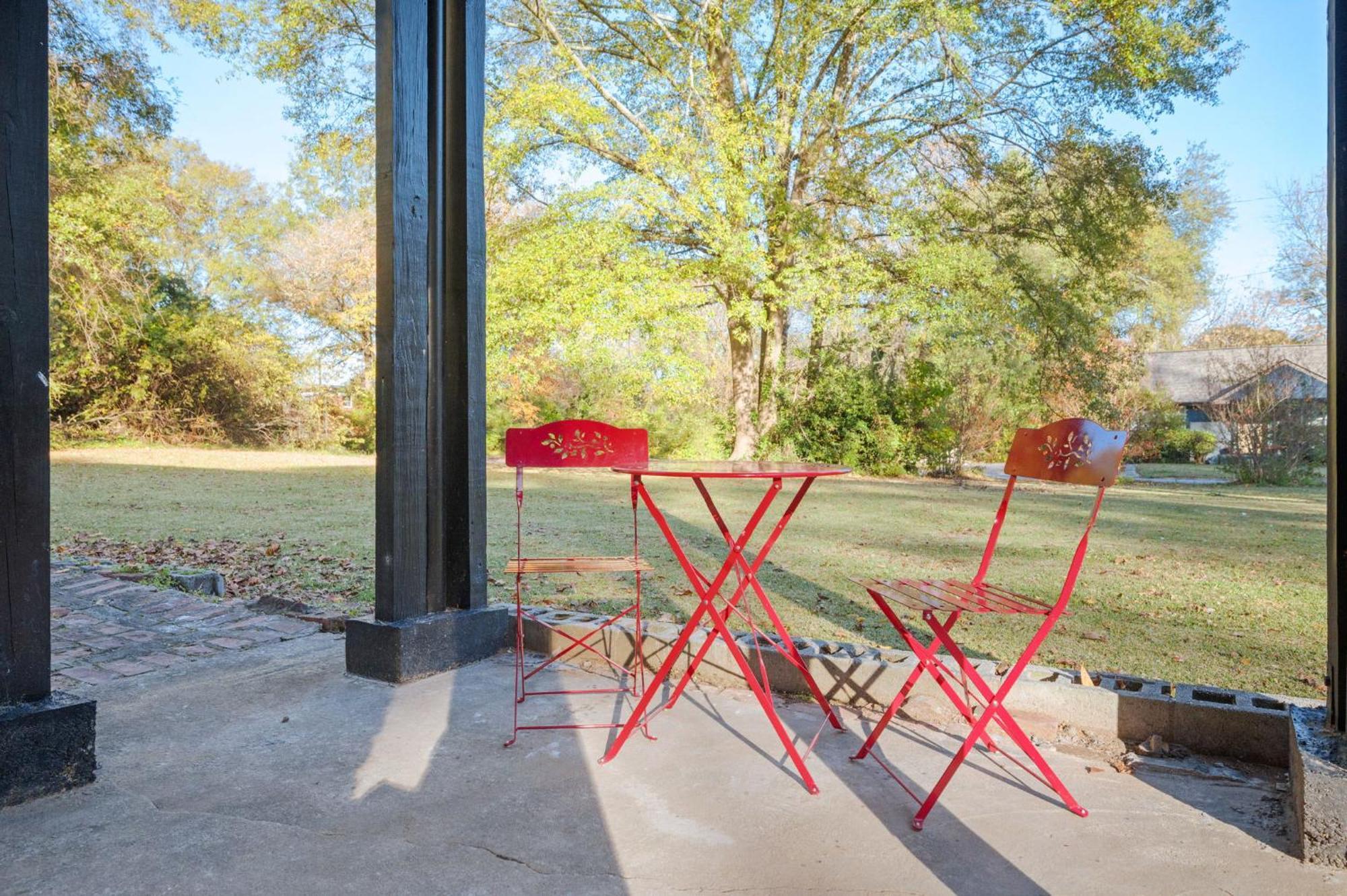 Quiet & Quaint Apartment, 5 Mins To Airport And 15 Mins To Downtown * Atlanta