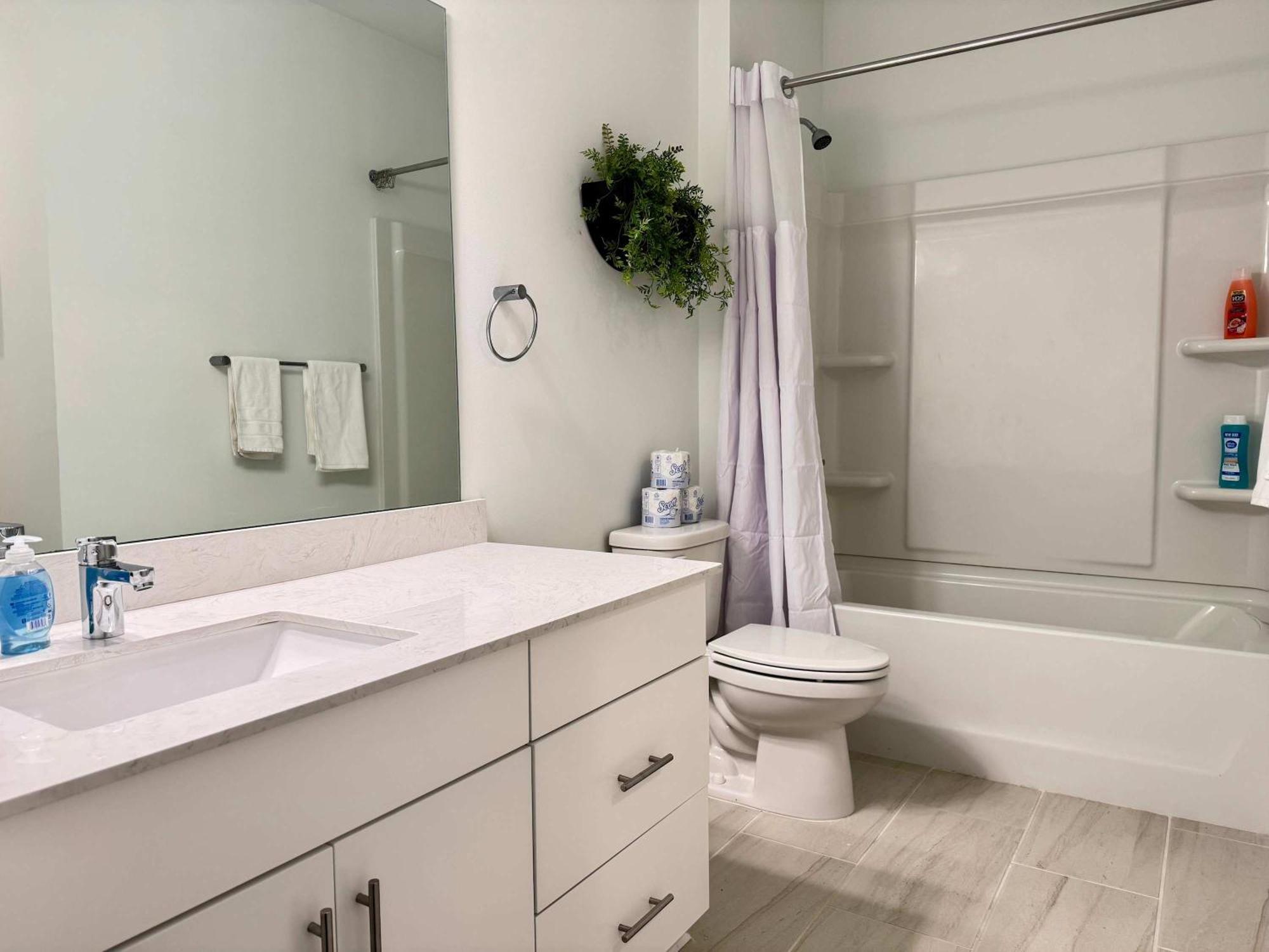 Apartment Luxury New 1b1b Private Balcony W Dryer Washer 525pkwy *