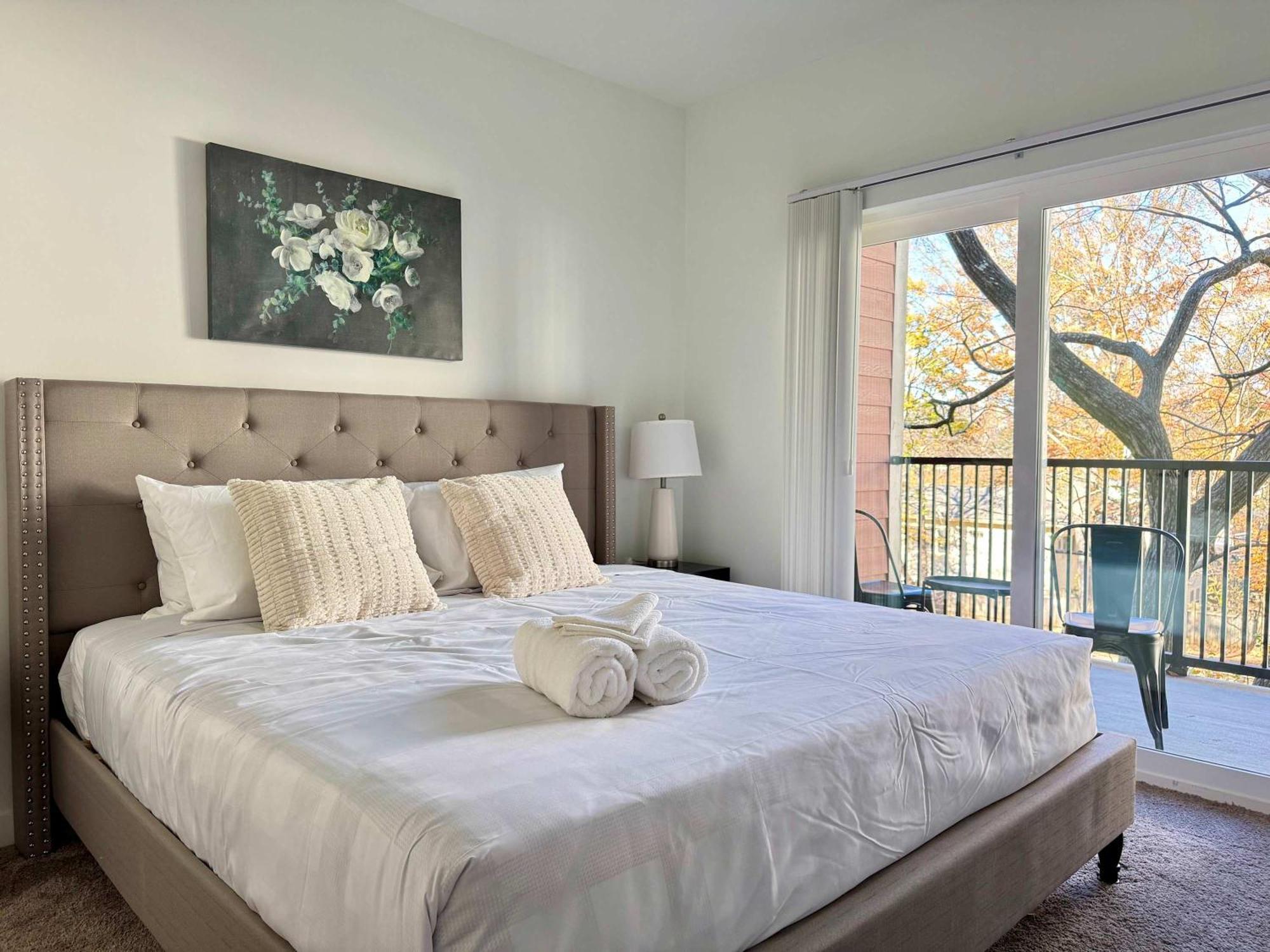 Luxury New 1b1b Private Balcony W Dryer Washer 525pkwy *