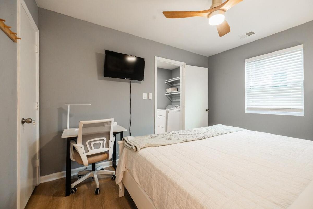 Zoo Free Private Driveway Parking 2b2b * Atlanta