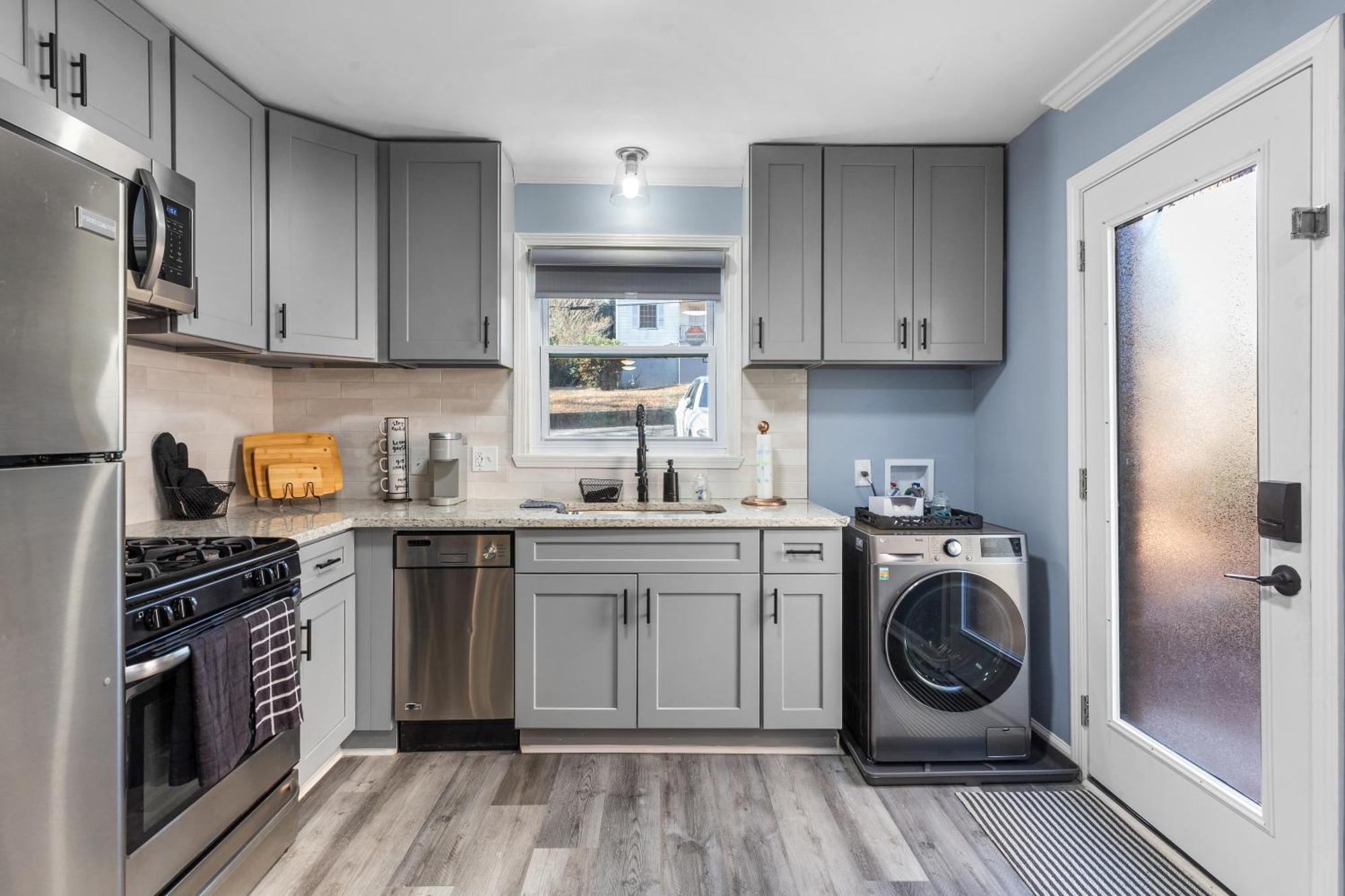Apartment Tranquility Creek - Stylish 2br - 7 Mins Atl Airport Atlanta