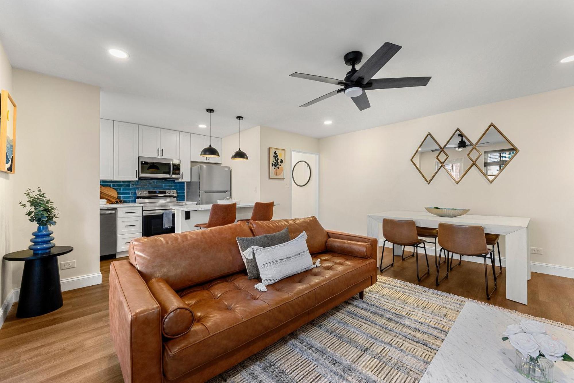Stylish Luxury Downtown *
