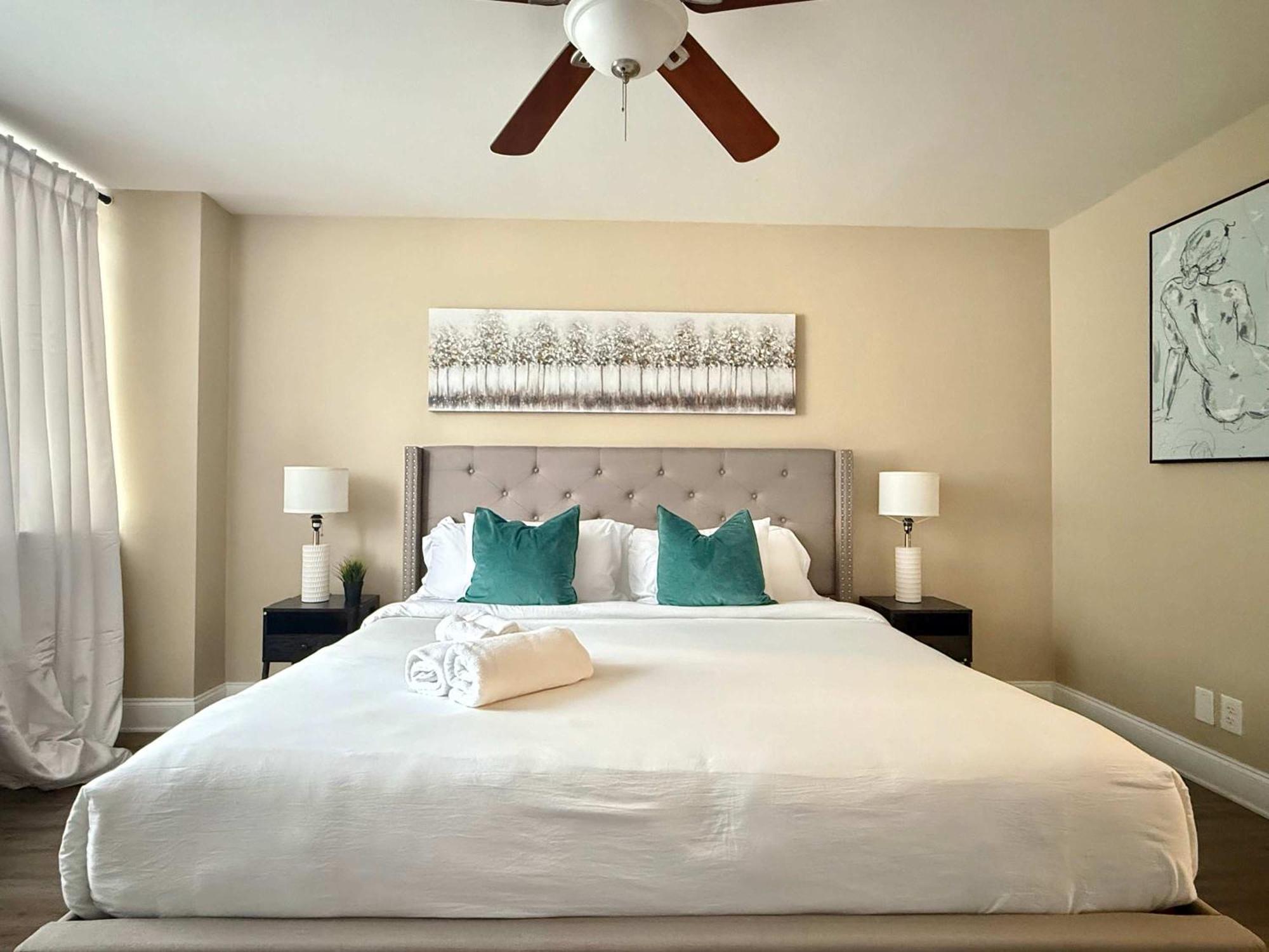 Downtown! 2bd View Onsite Parking King Lm809 Atlanta