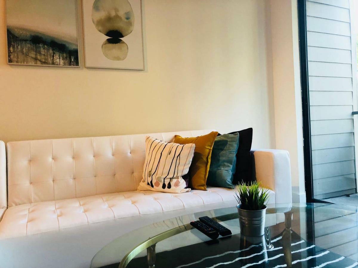 Luxury Modern In The Heart Of Buckhead Apartment *