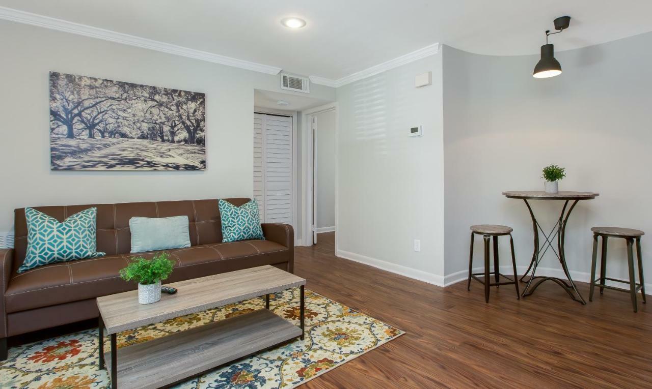 Amazing Midtown Location By Piedmont Park Beltline Ponce Market