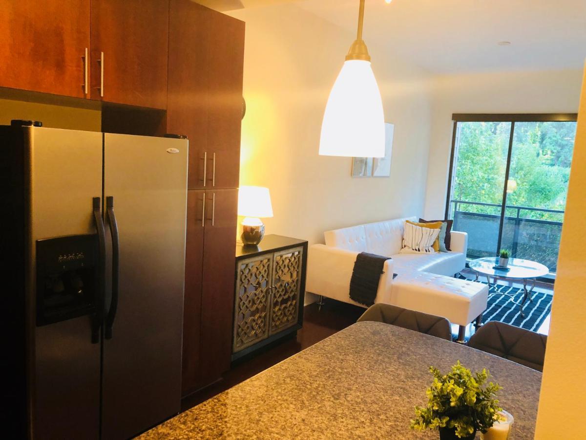 Luxury Modern In The Heart Of Buckhead *
